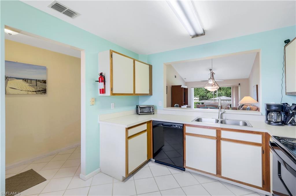 1343 Churchill Cir # H202 Property Photo 9