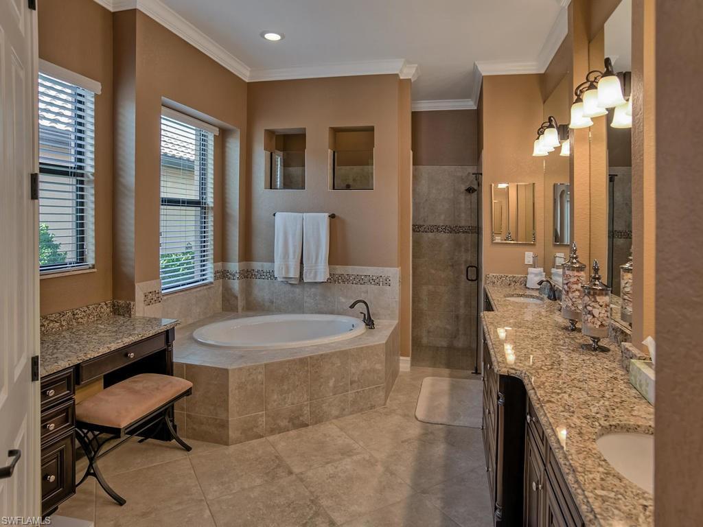 9634 Firenze Cir Property Photo 13