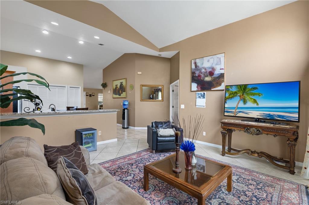 12540 Eagle Pointe Cir Property Photo 5