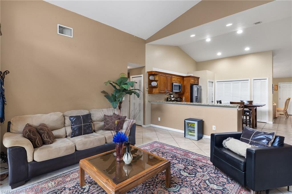 12540 Eagle Pointe Cir Property Photo 6