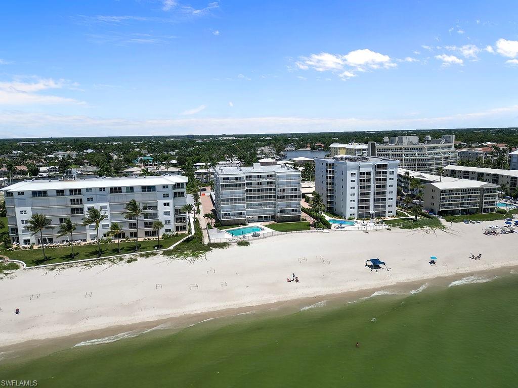 1977 Gulf Shore Blvd N # 202 Property Photo 2
