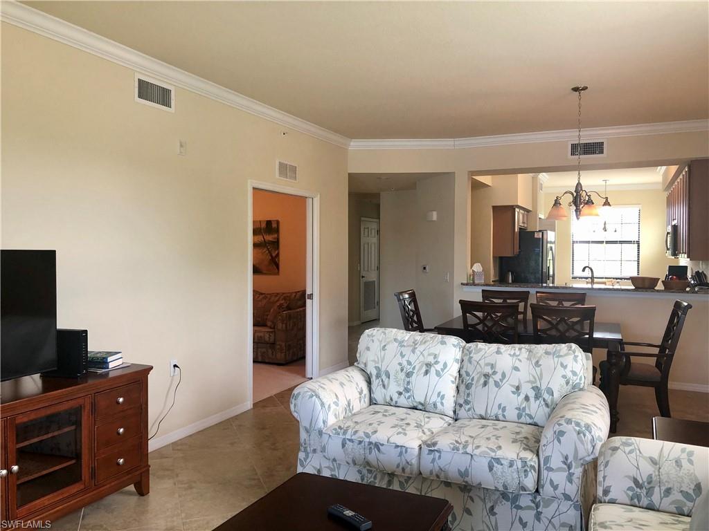 9731 Acqua Ct # 521 Property Photo 16