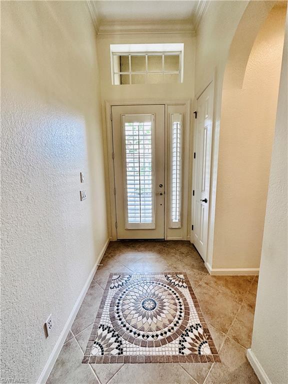 16152 Parque Ln Property Photo 4