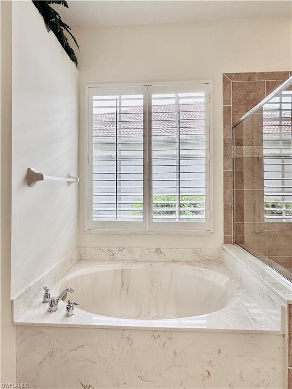 16152 Parque Ln Property Photo 20