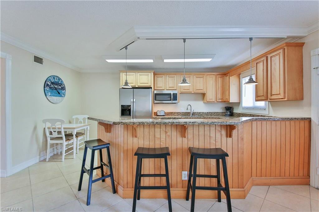 1100 Gulf Shore Blvd N # 207 Property Photo 10