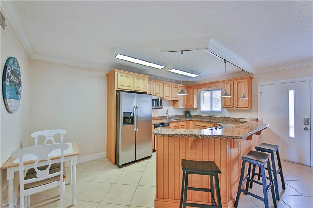 1100 Gulf Shore Blvd N # 207 Property Photo 12