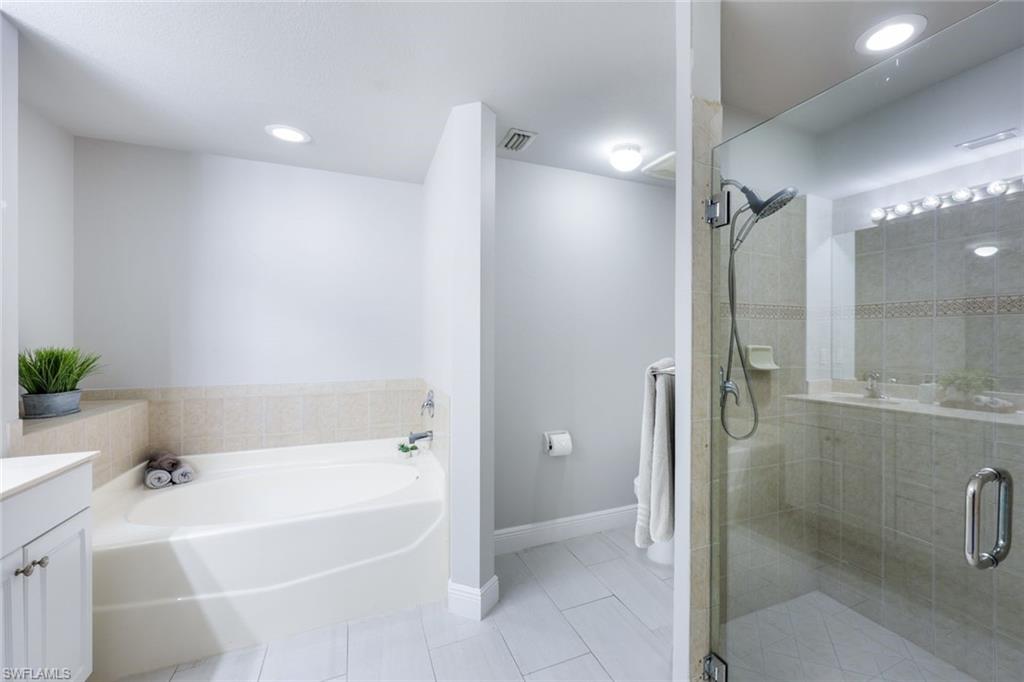 11842 Bayport Lane # 2102 Property Photo 14
