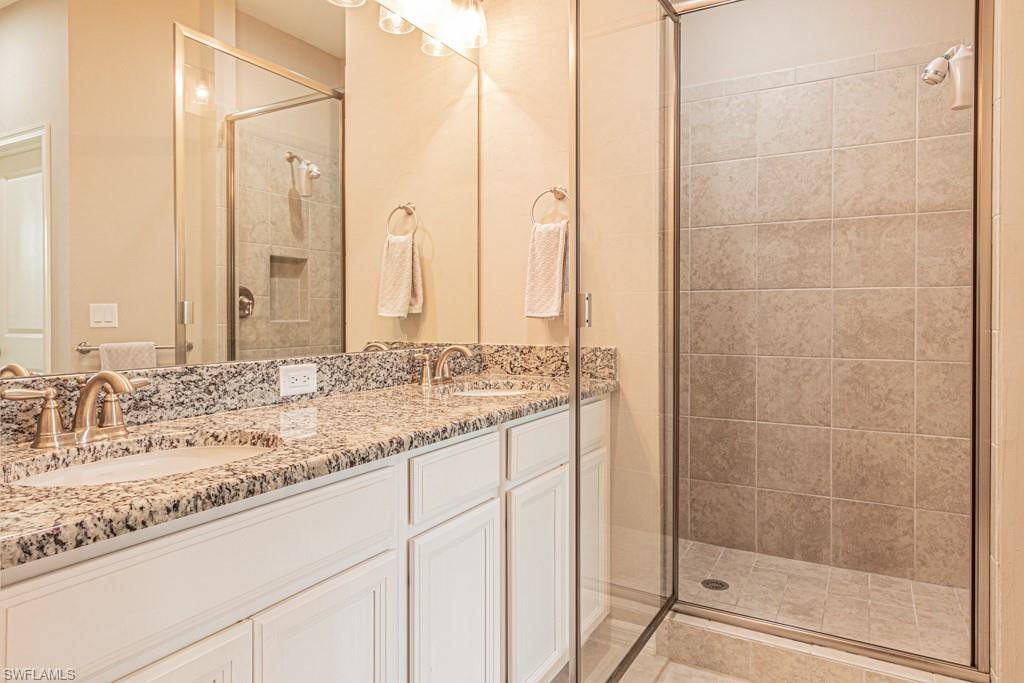 9433 Benvenuto Ct # 202 Property Photo 5