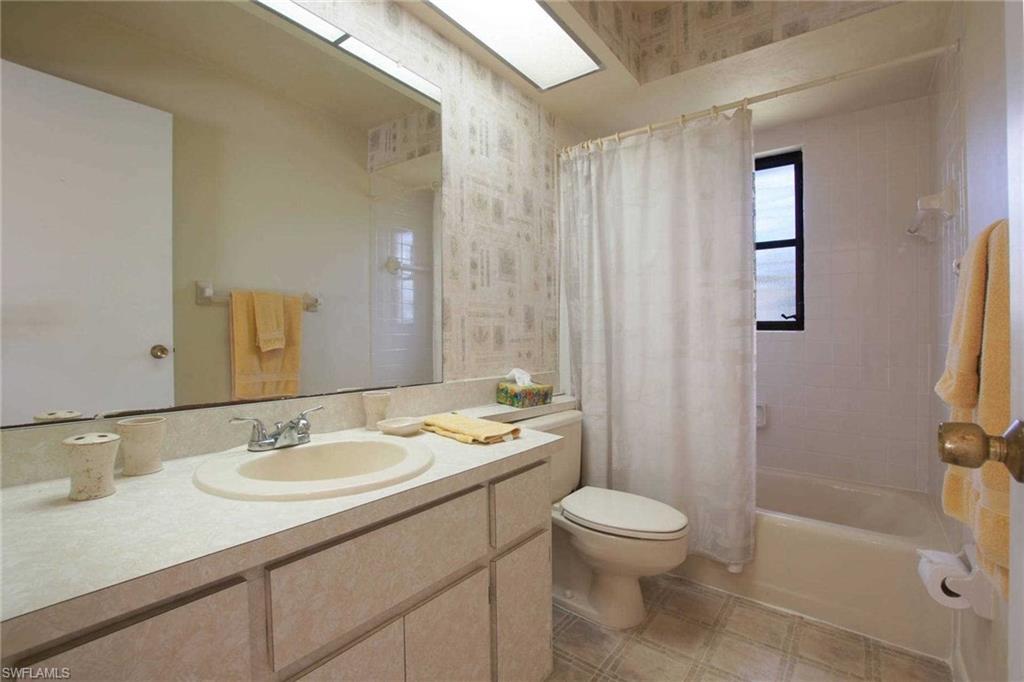 1422 Se 12th Ter Property Photo 13