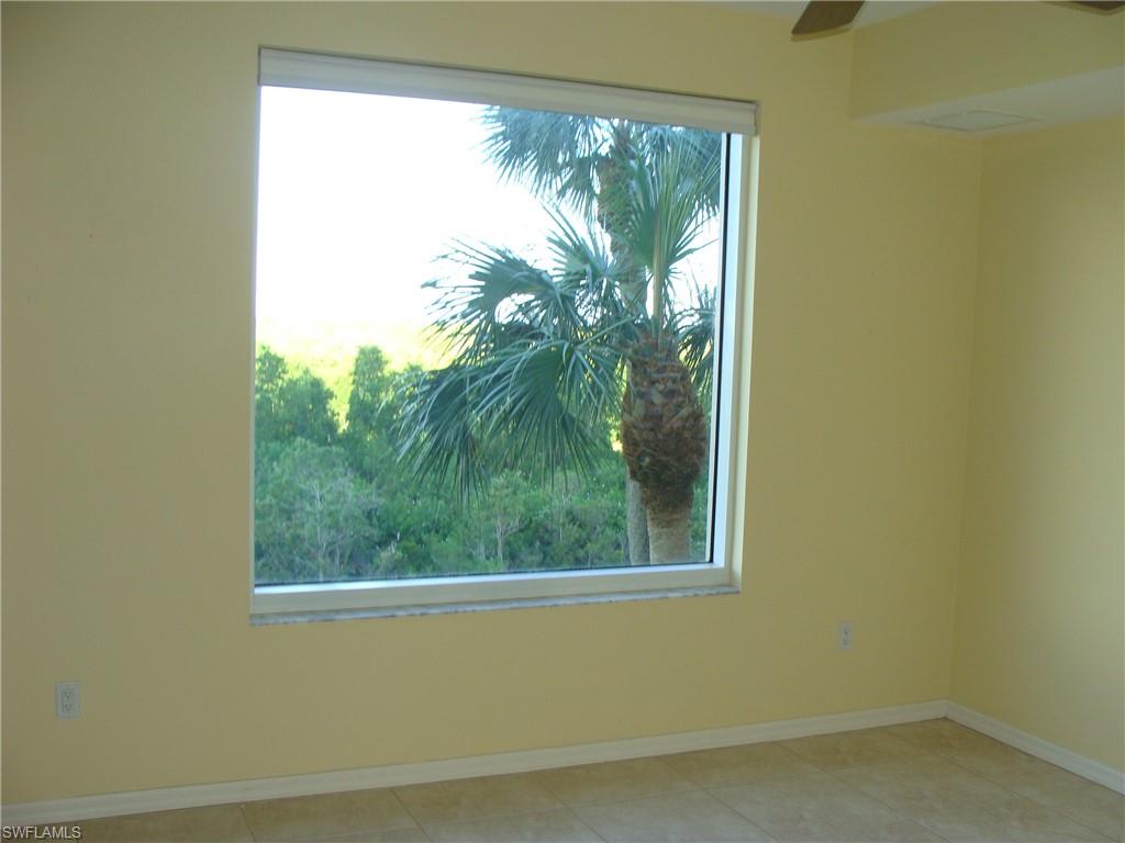1001 Arbor Lake Dr # 203 Property Photo 9