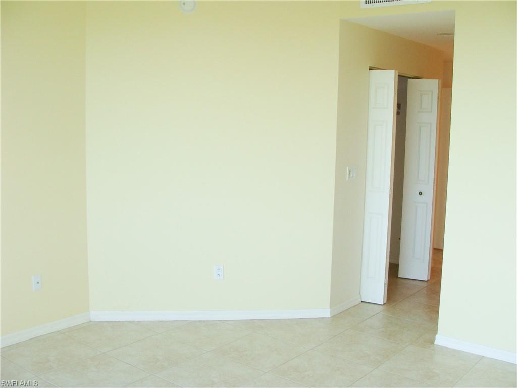 1001 Arbor Lake Dr # 203 Property Photo 12