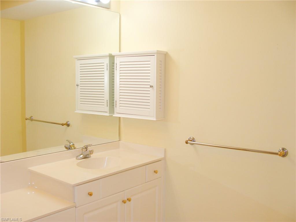 1001 Arbor Lake Dr # 203 Property Photo 14