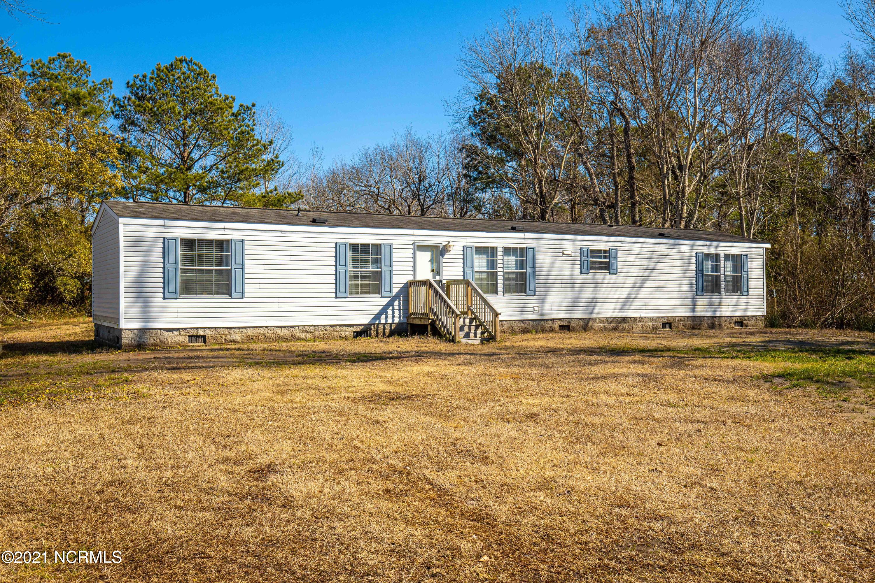 314 W Southwinds Drive Property Photo 1