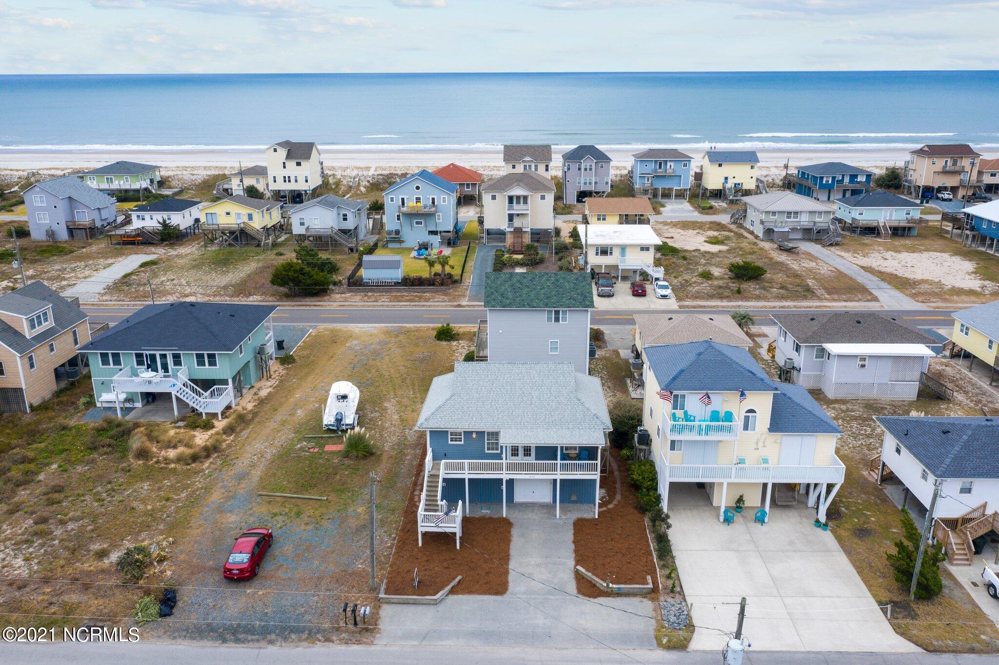 1323 Carolina Boulevard Property Photo 1