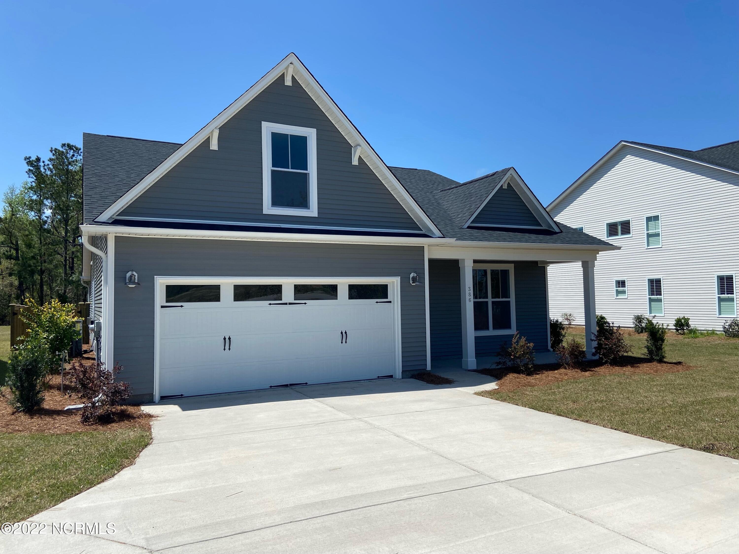 386 Grandview Drive Property Photo 1