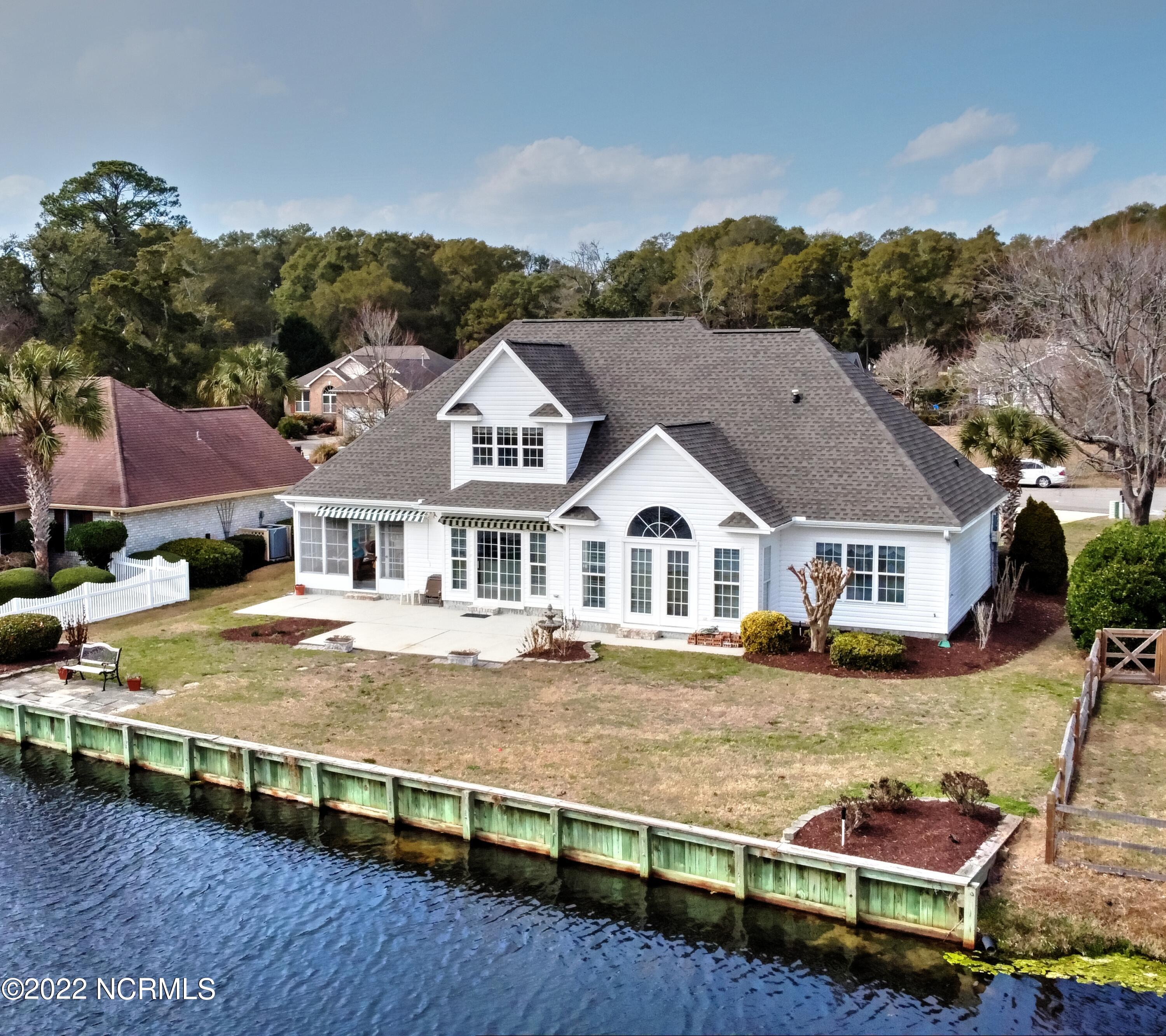 205 Twin Lakes Court Property Photo 1