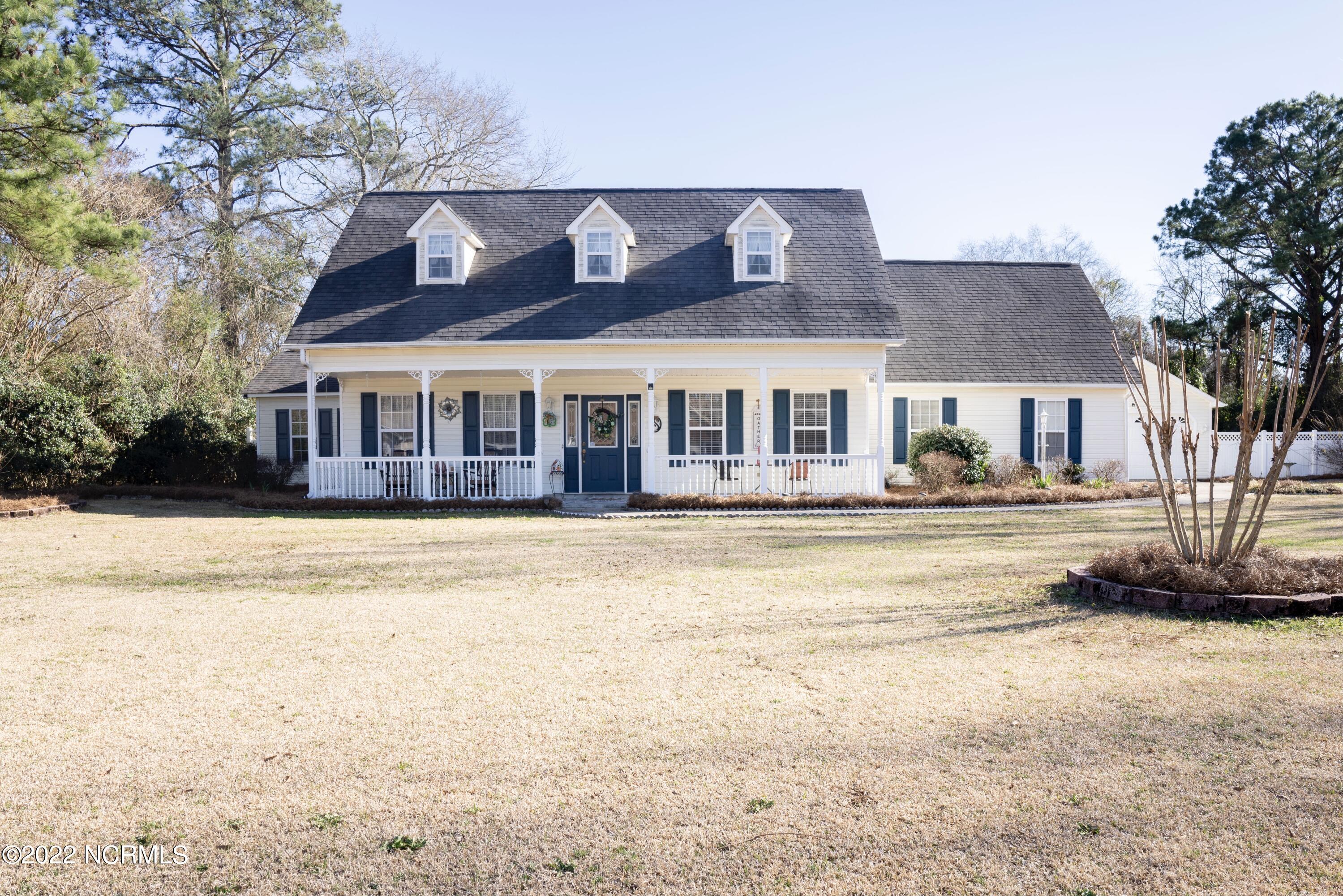 205 Forest Oaks Drive Property Photo 1