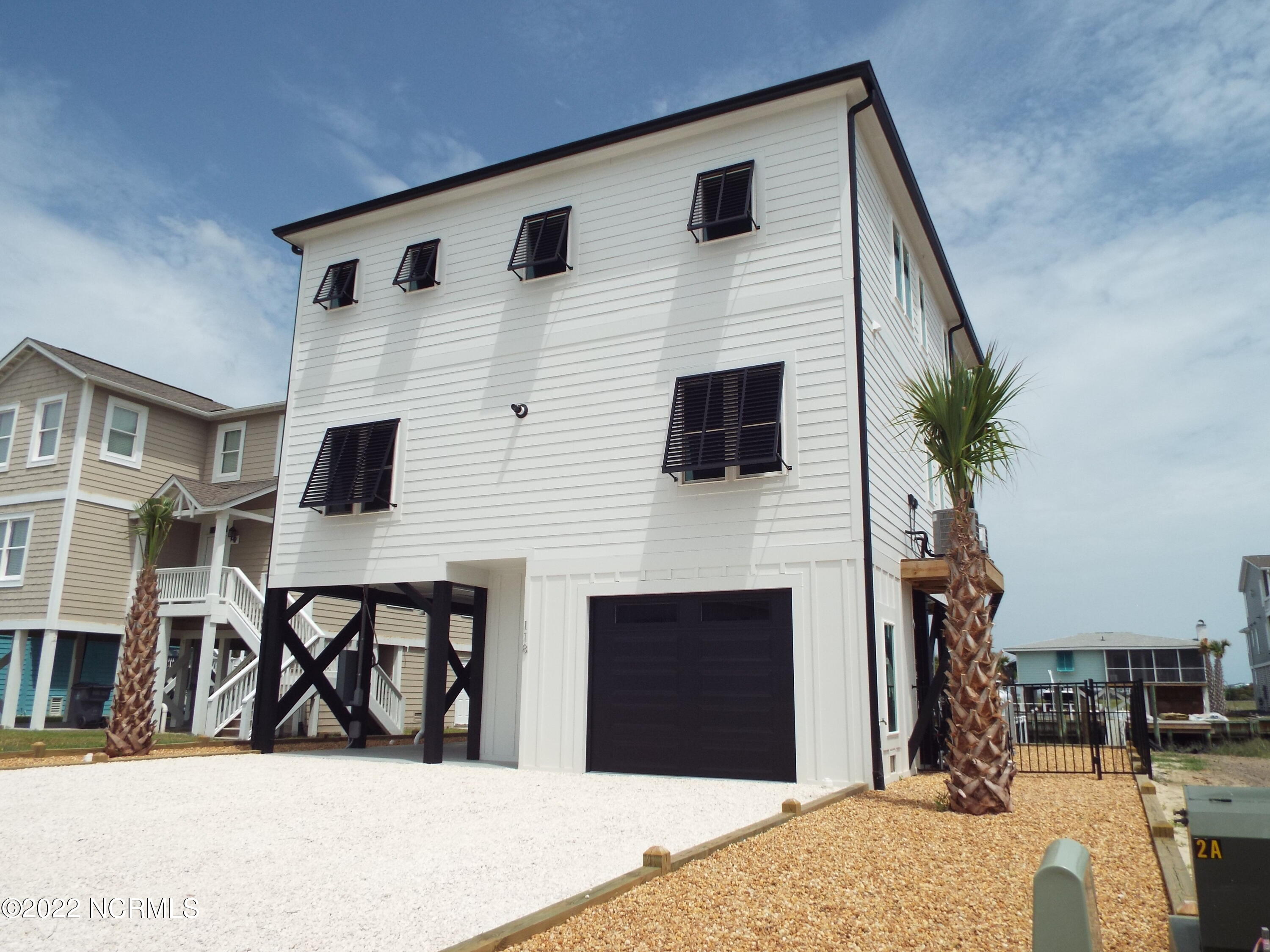 118 Dolphin Drive Property Photo 1