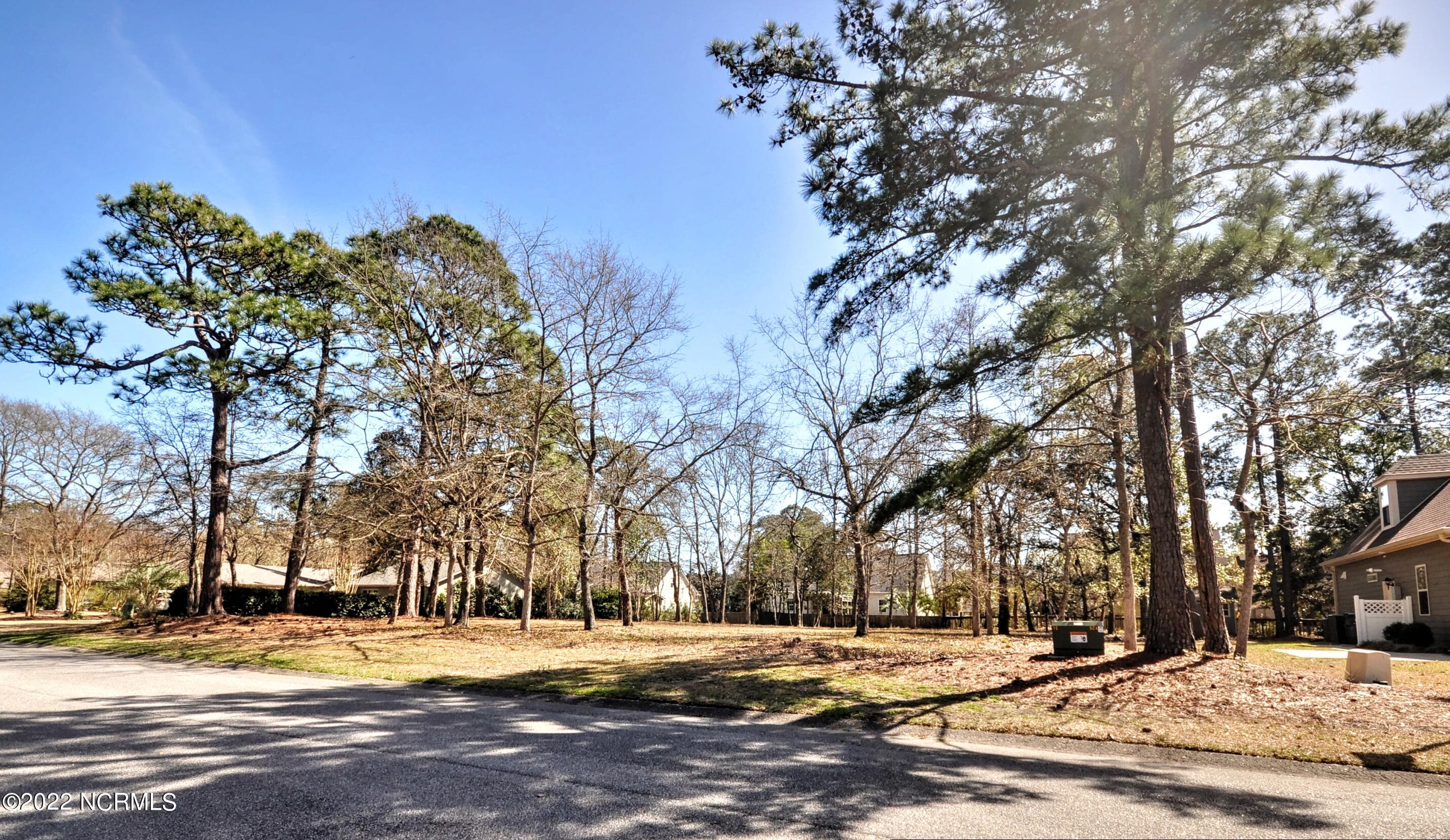 1647 Lake Forest Drive Property Photo 1