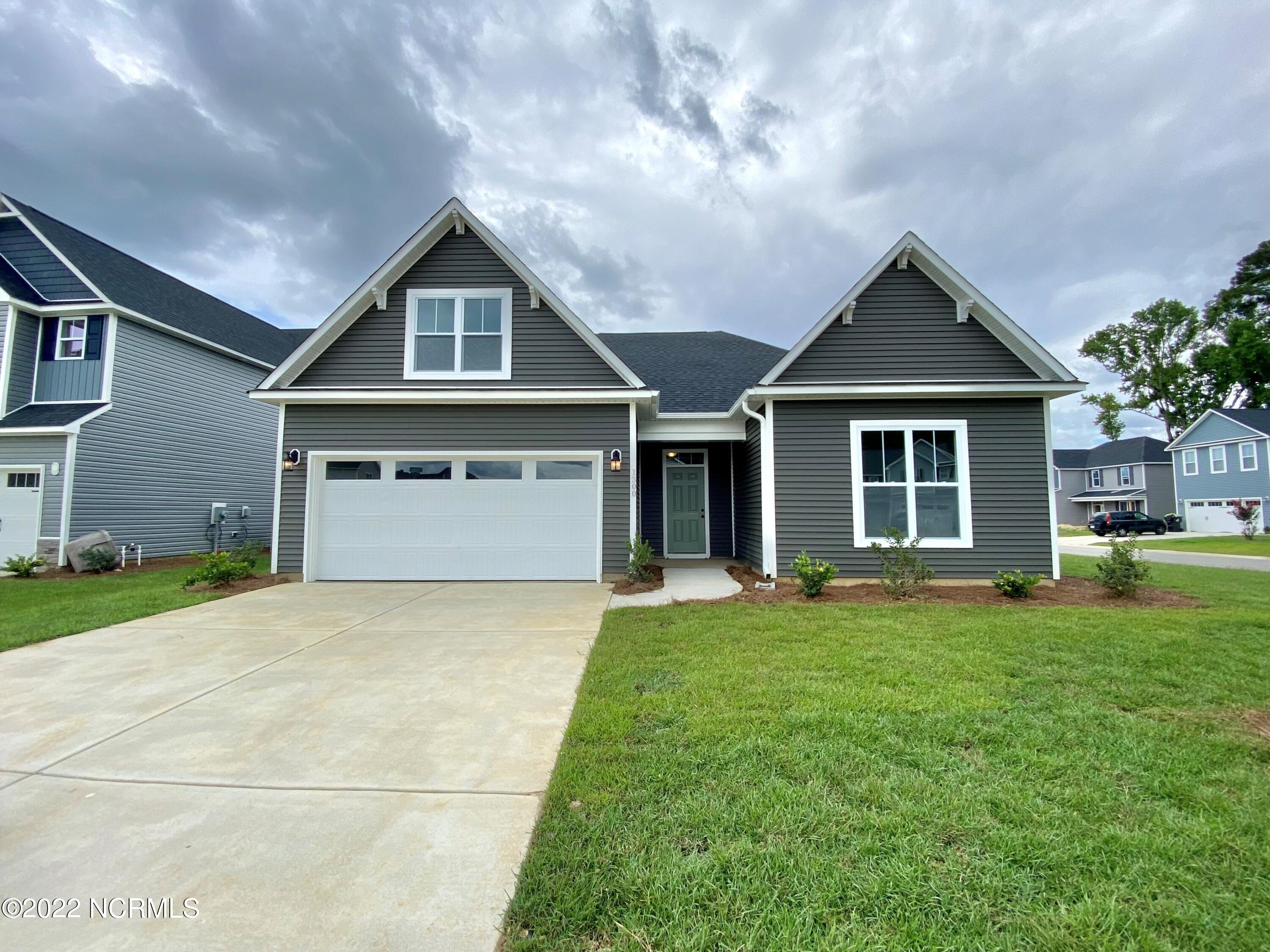 1300 Putnam Drive Property Photo 1