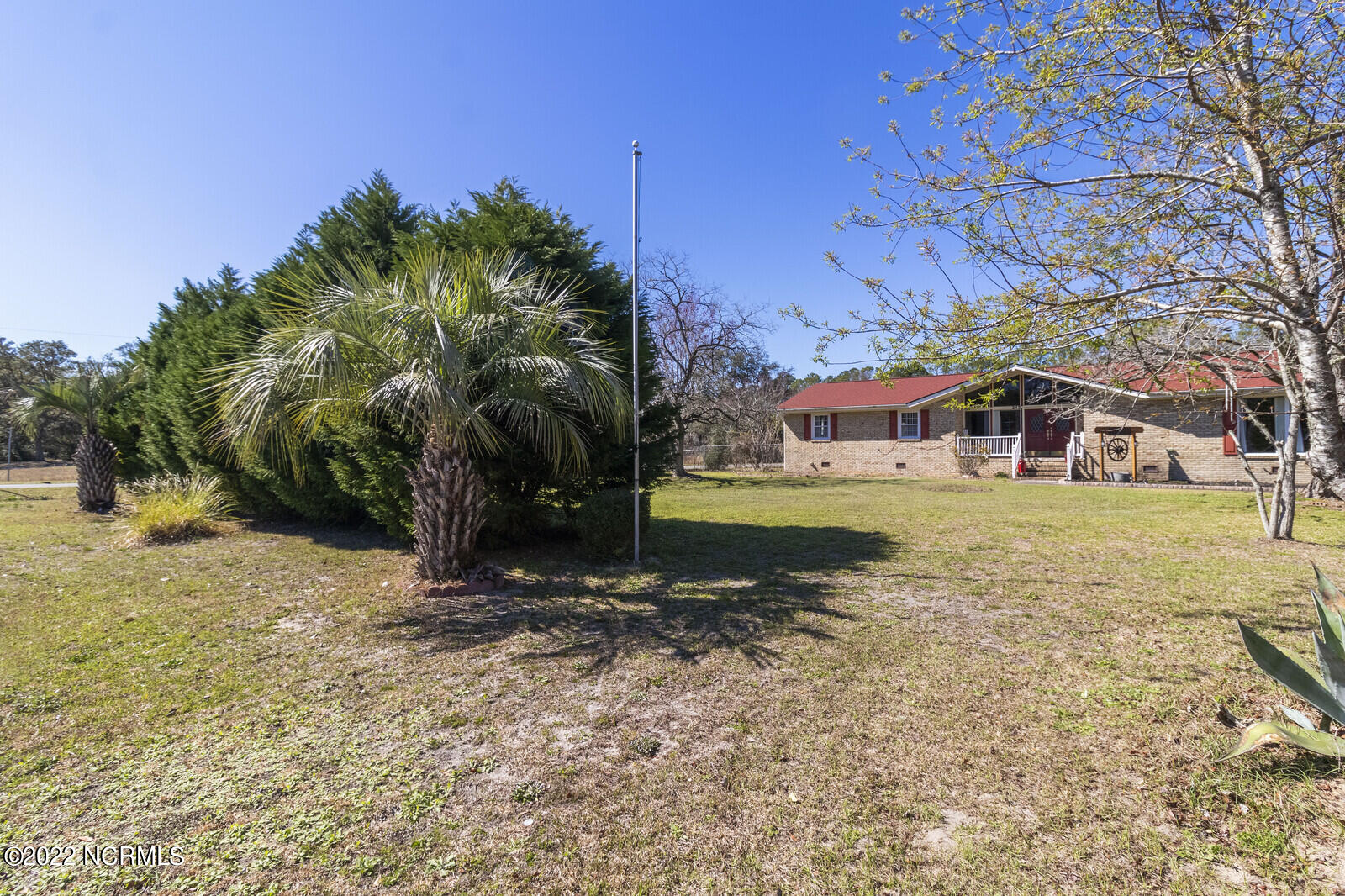 212 Riverside Drive Property Photo 1
