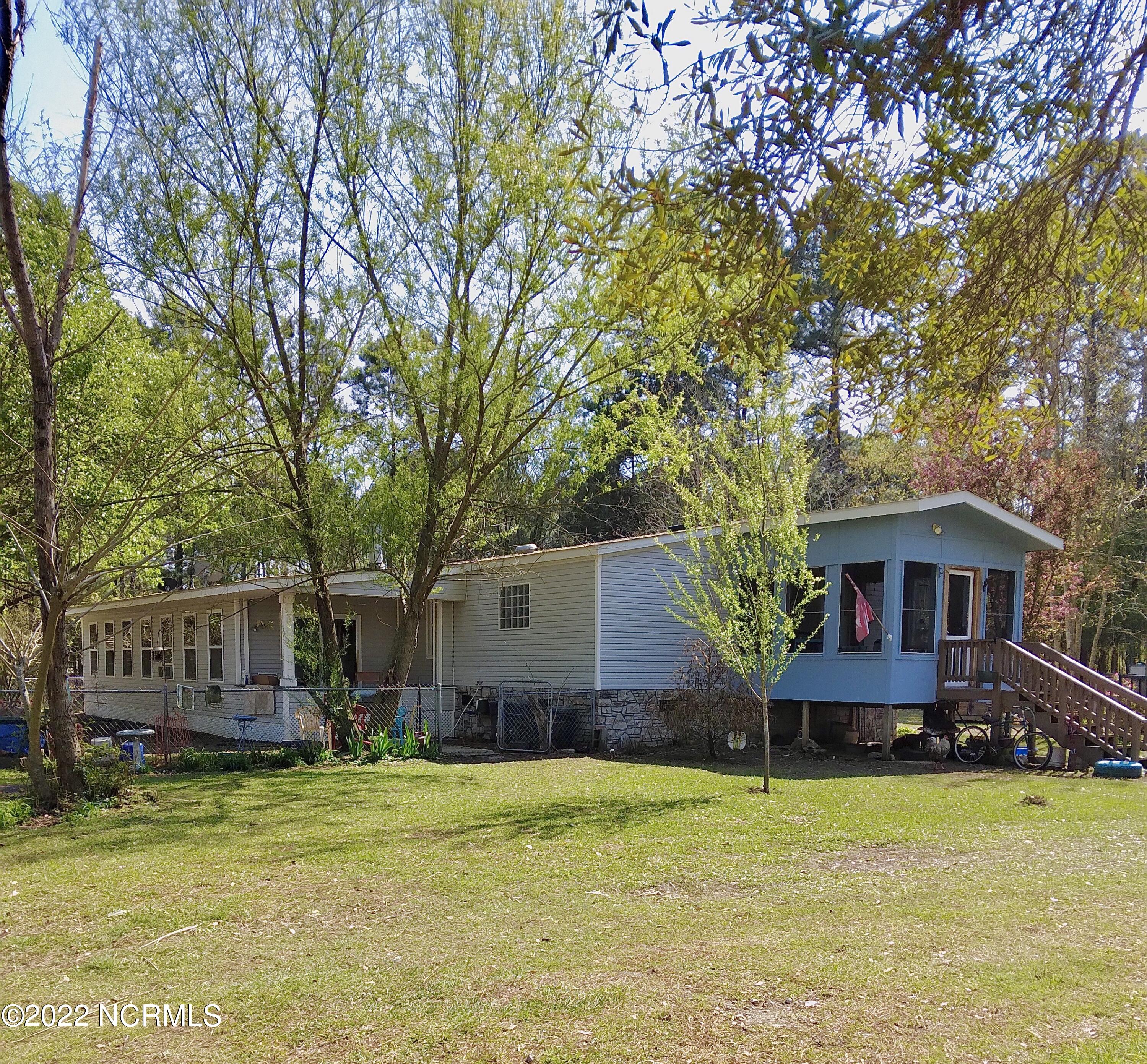 21694 Us Hwy 421 Property Photo 1