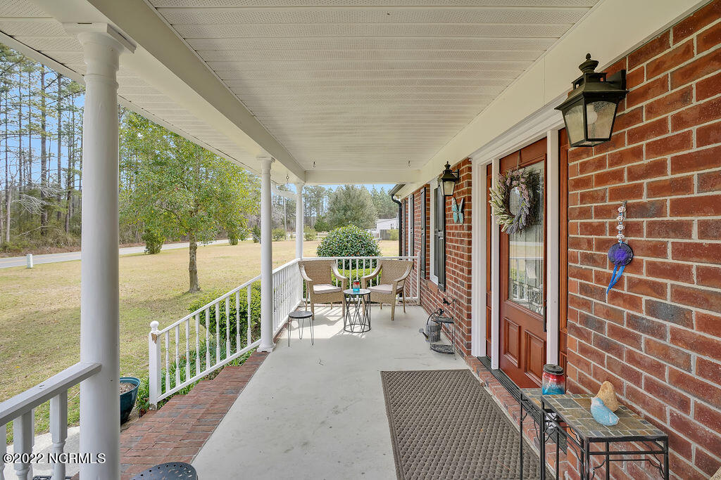 594 Whitestocking Road Property Photo 1