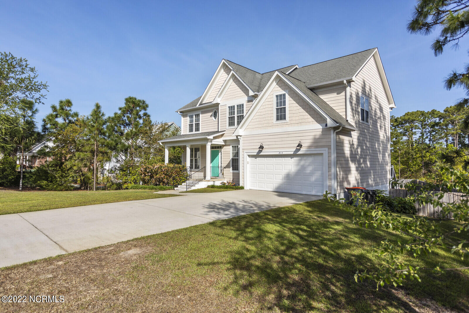 8114 Yellow Daisy Drive Property Photo 1