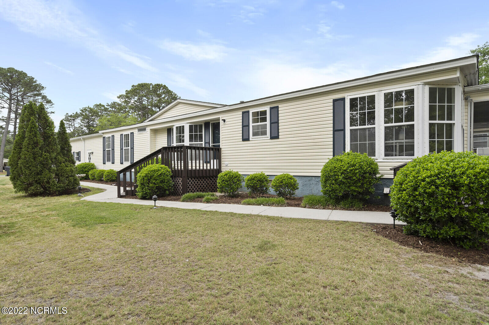 413 Quartermaster Court Property Photo 1