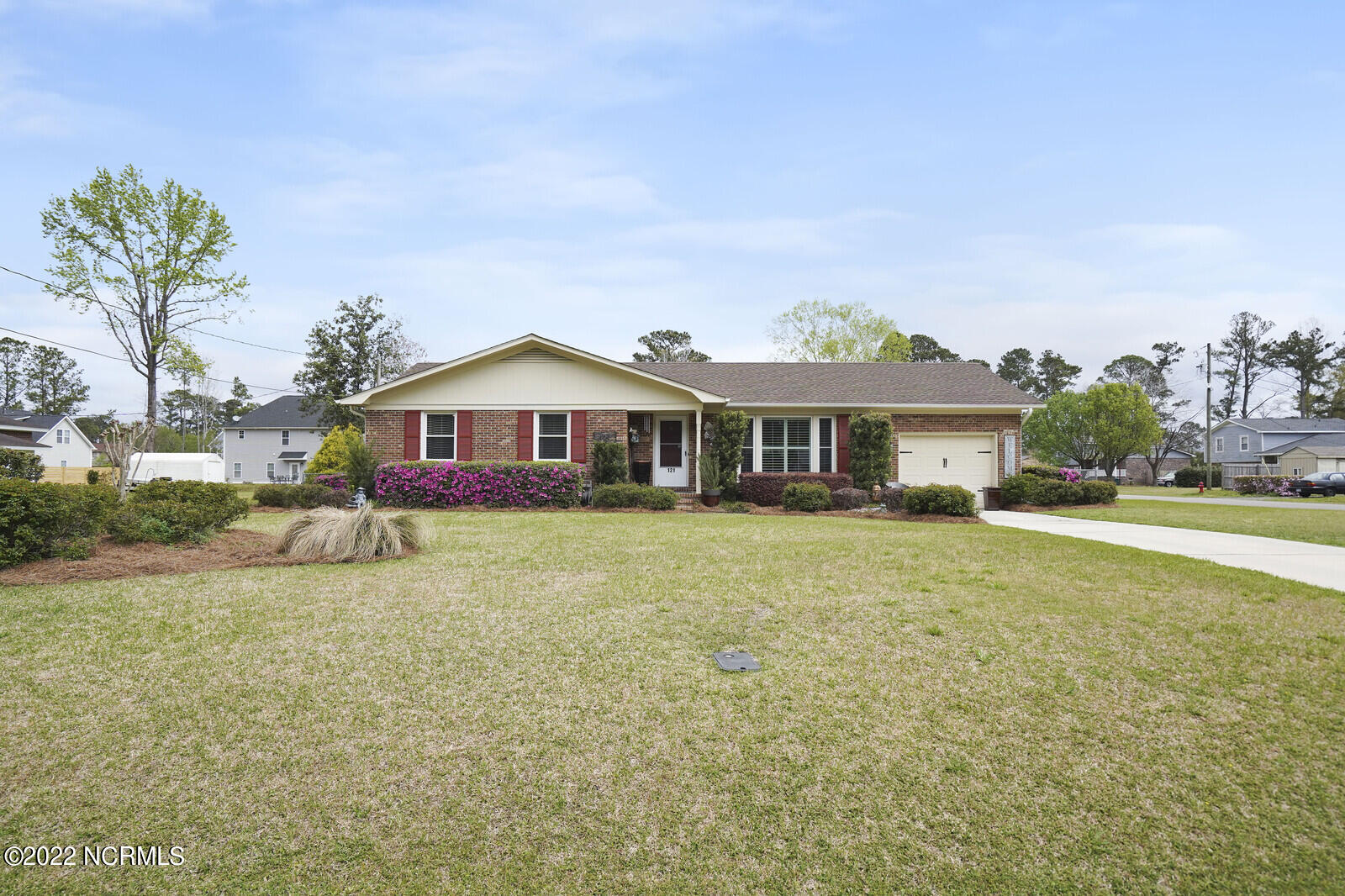 121 Brookfield Drive Property Photo 1
