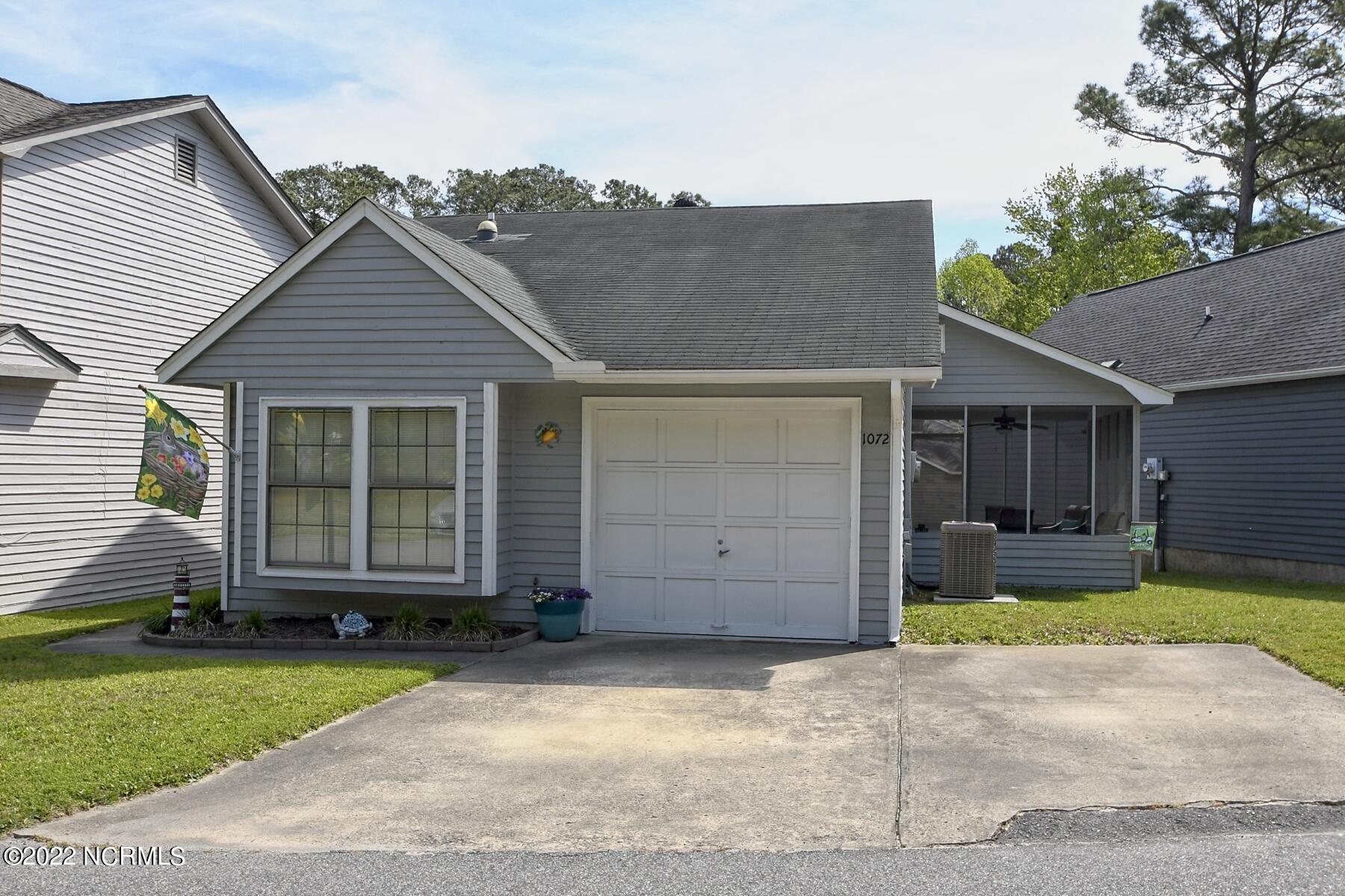 1072 Valley Drive Property Photo 1