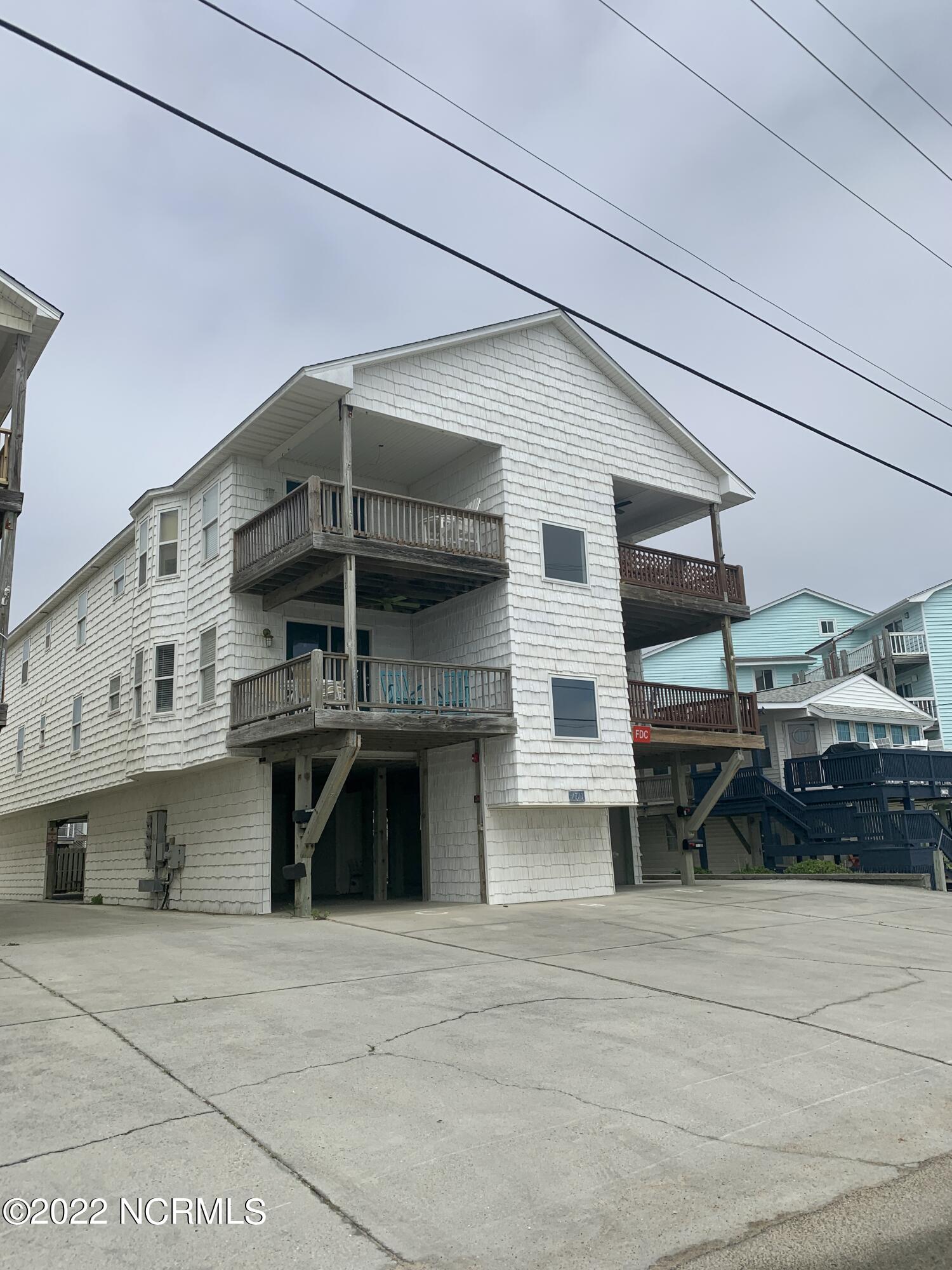 1713 Carolina Beach Avenue Apt A Property Photo 1