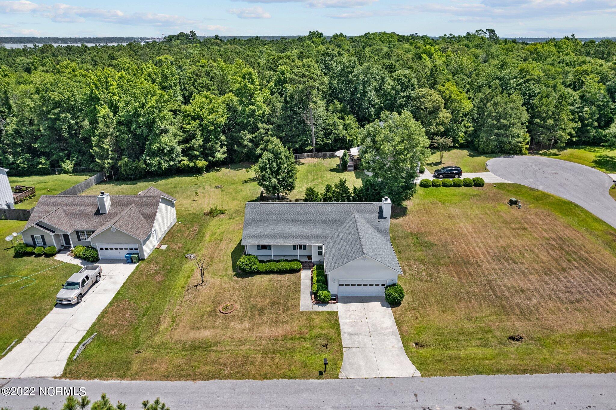 200 Smallberry Court Property Photo 1