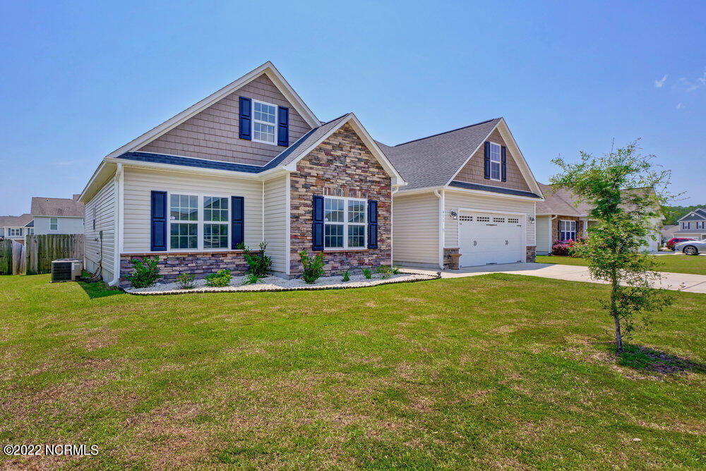 411 Derrick Drive Property Photo 1