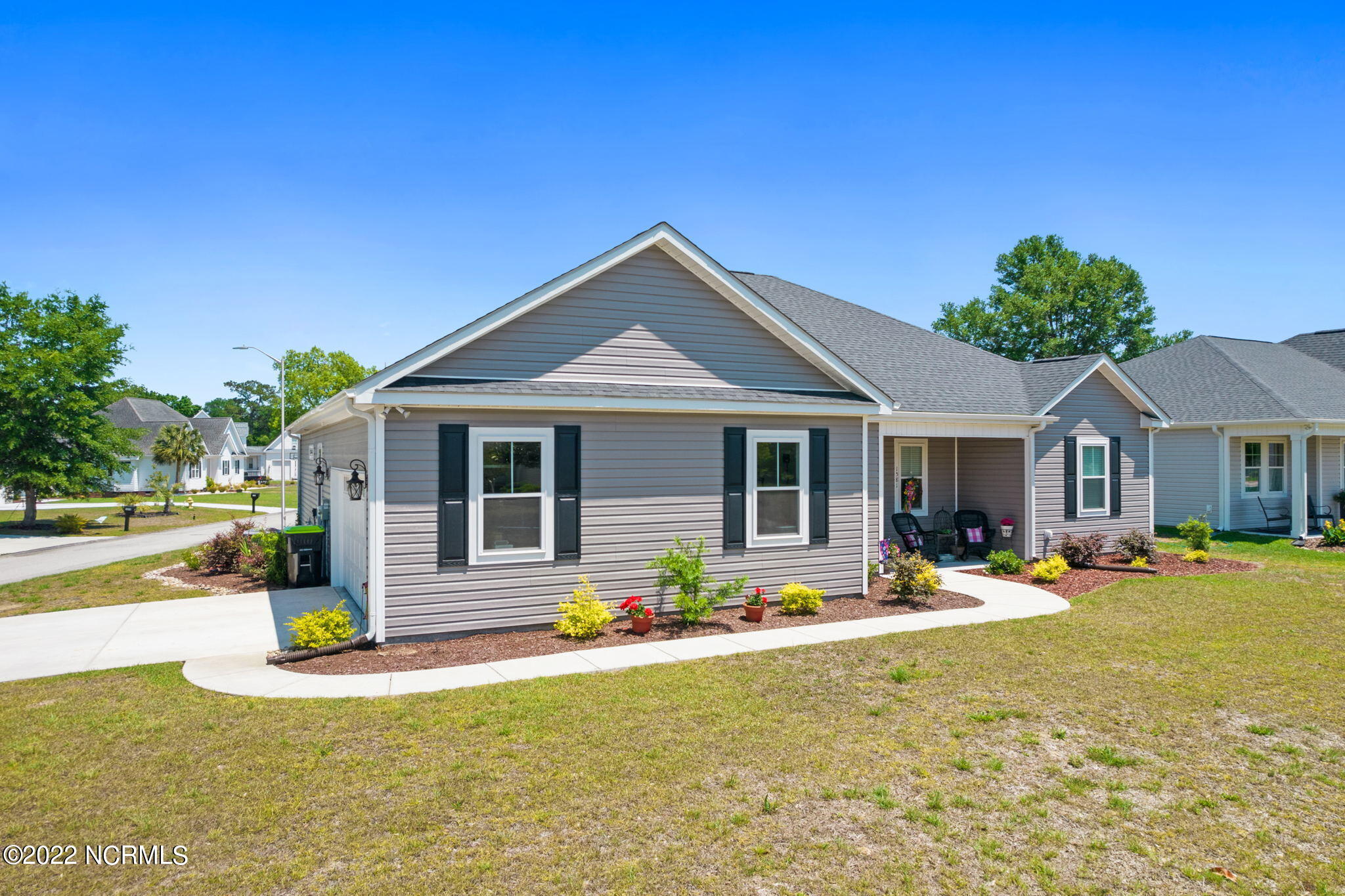 1581 Crown Stream Drive Property Photo 1