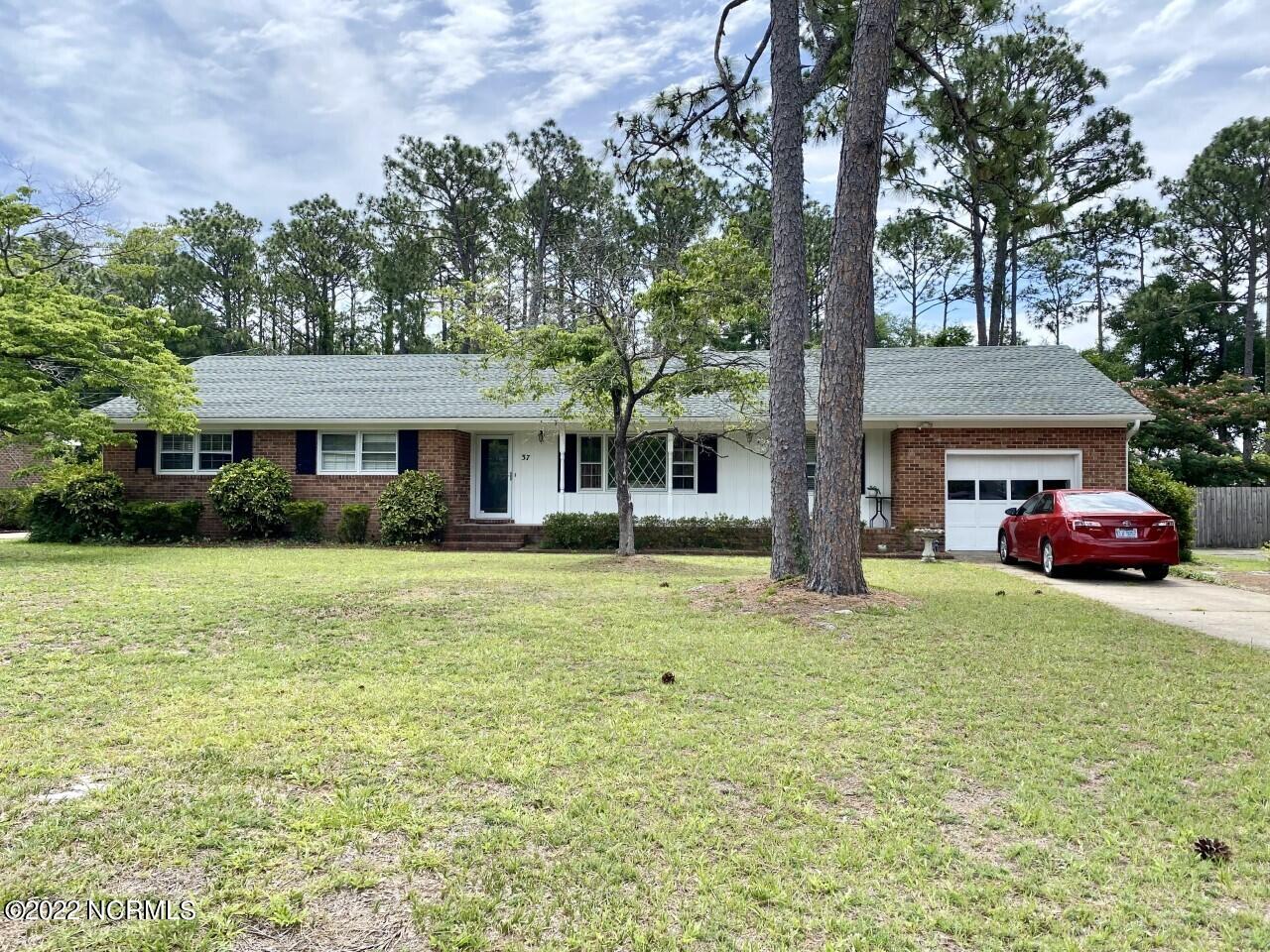 37 S Cardinal Drive Property Photo 1