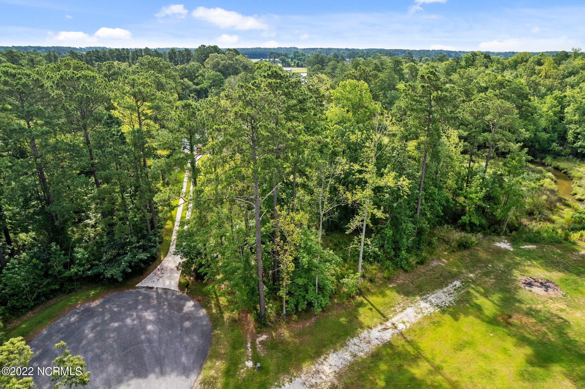 166 Marsh Run Property Photo 6