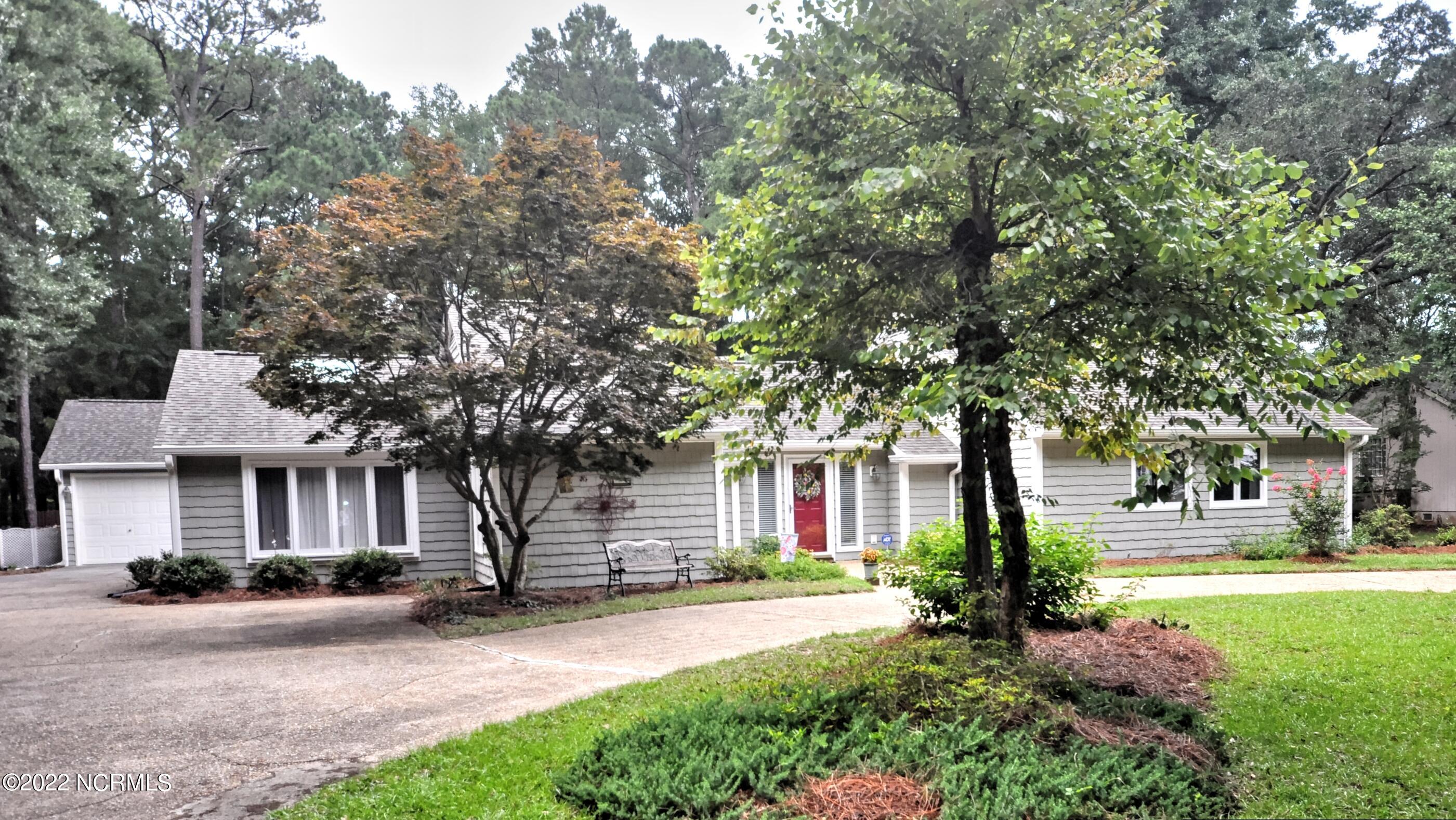 9111 Forest Drive Property Photo 1