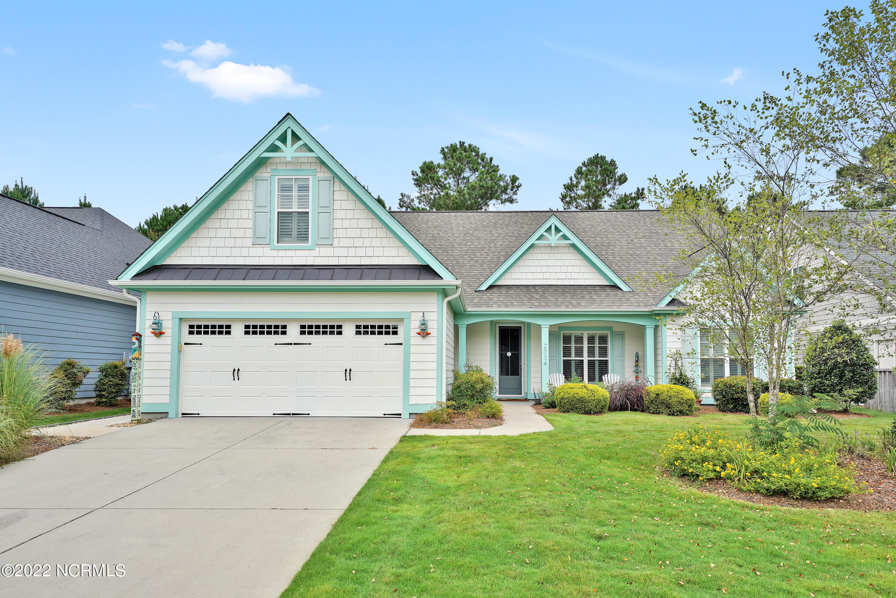 2034 Forest View Circle Property Photo 1