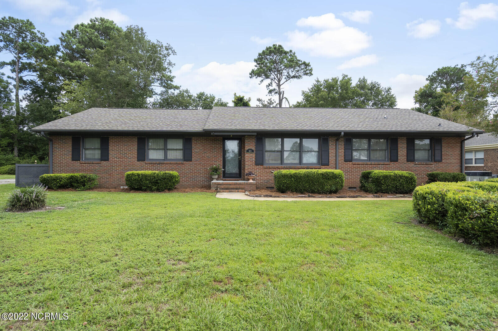 605 Robert E Lee Drive Property Photo 1