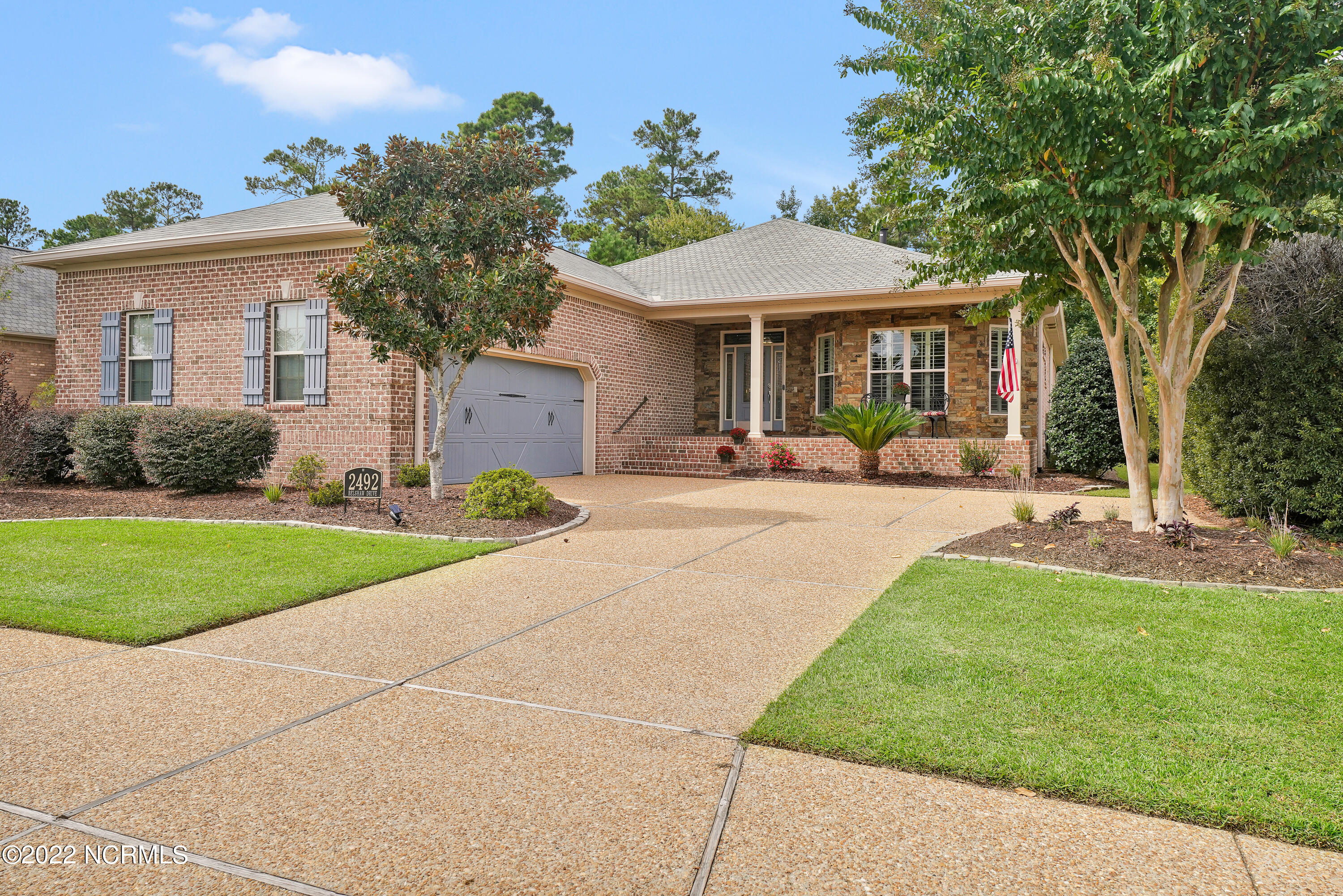 2492 Belshaw Drive Property Photo 1