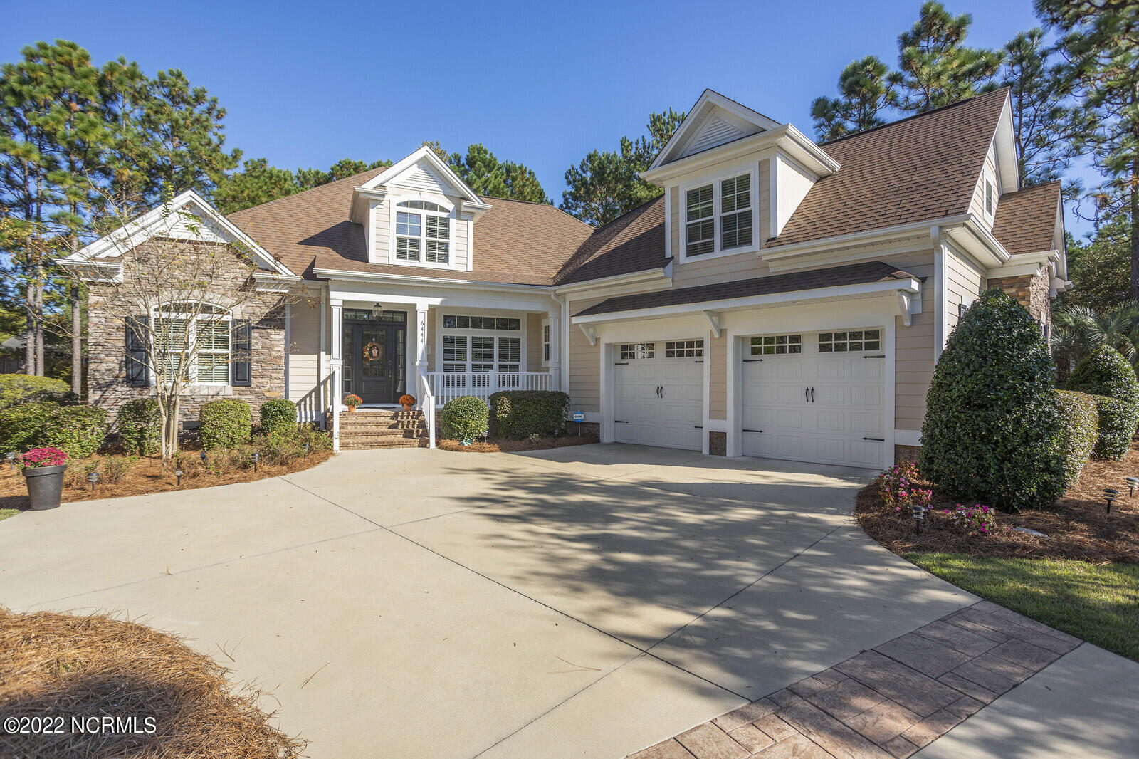 6444 Castlebrook Way Property Photo 1