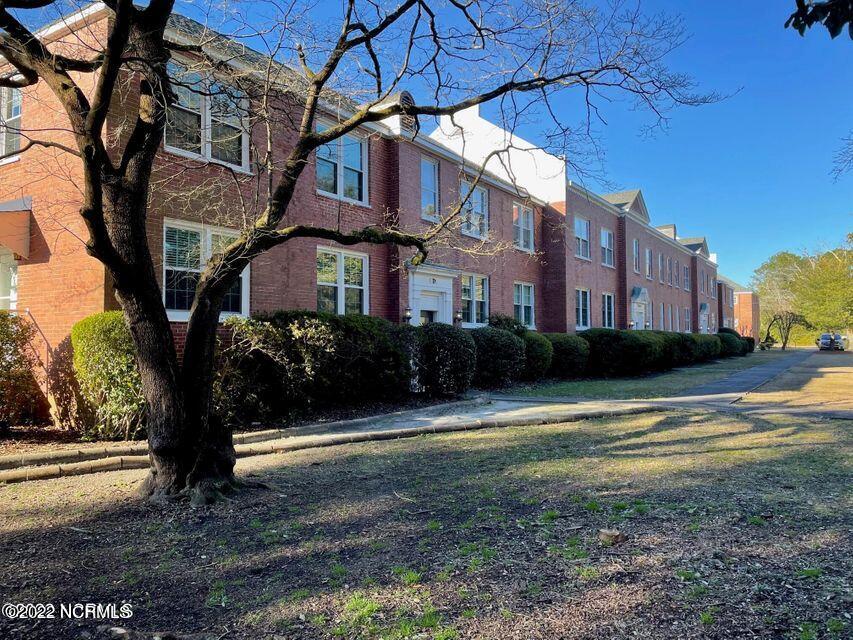 2940 Oleander Drive D16 Property Photo 1