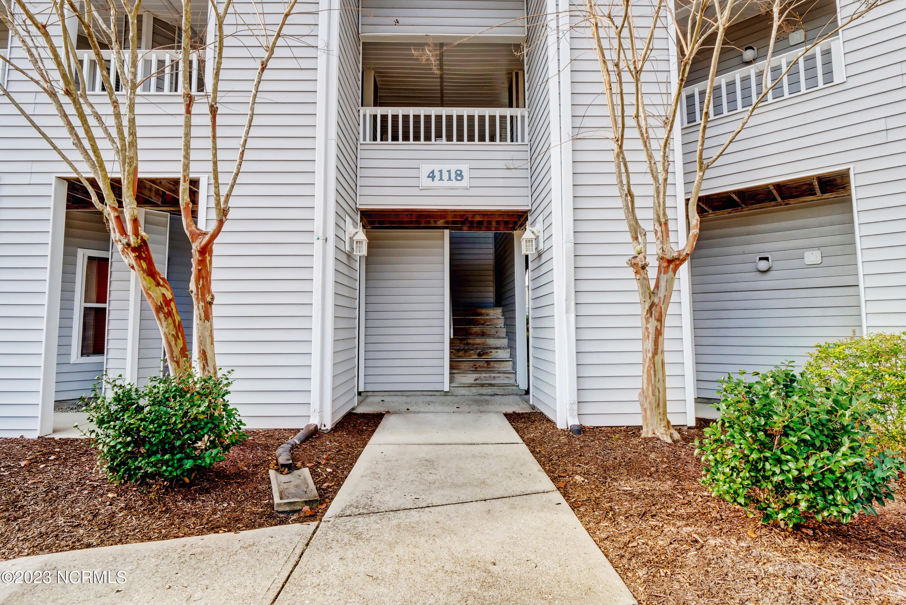4118 Breezewood Drive 104 Property Photo 1