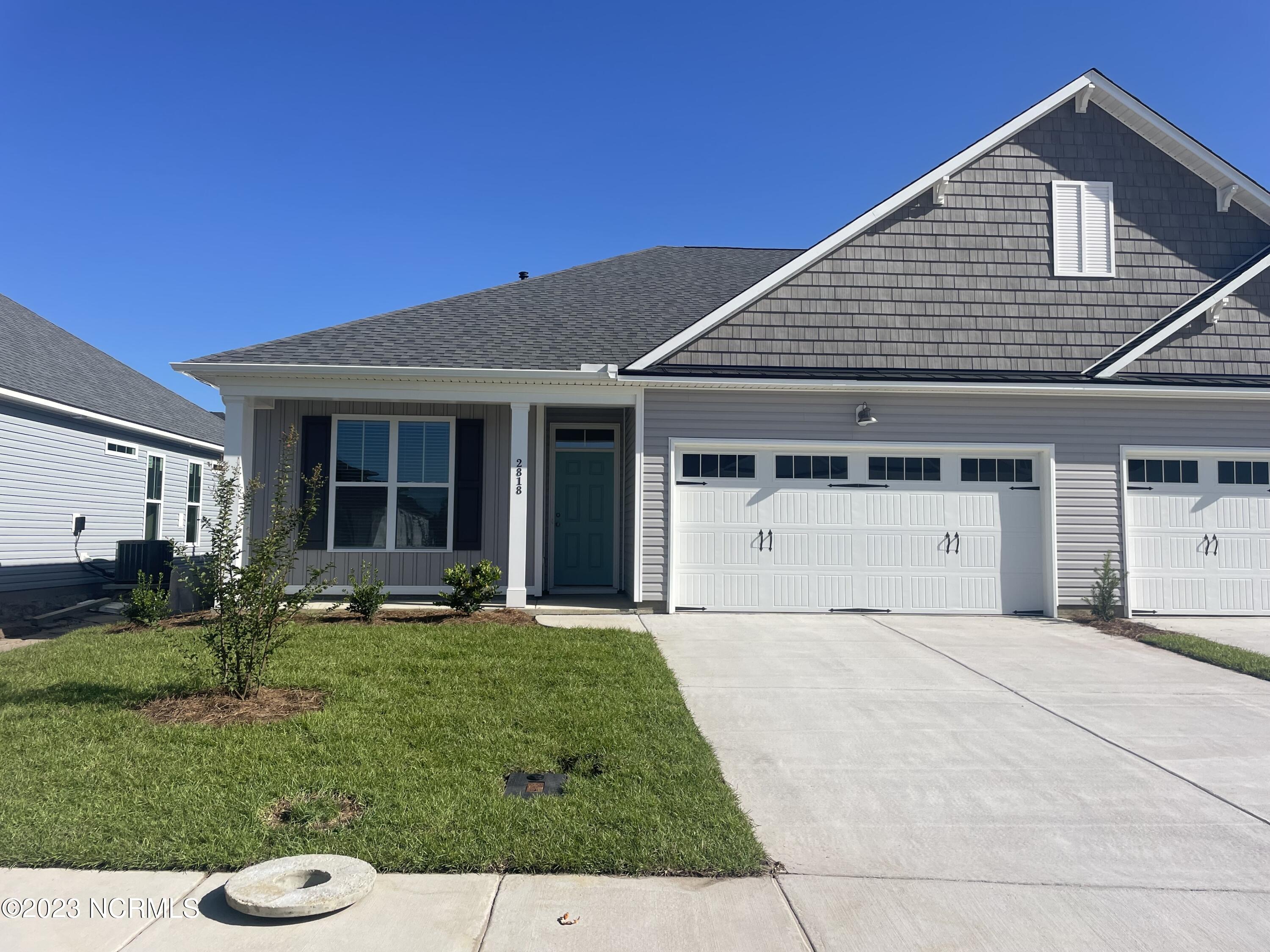2818 Southern Magnolia Drive Property Photo 1