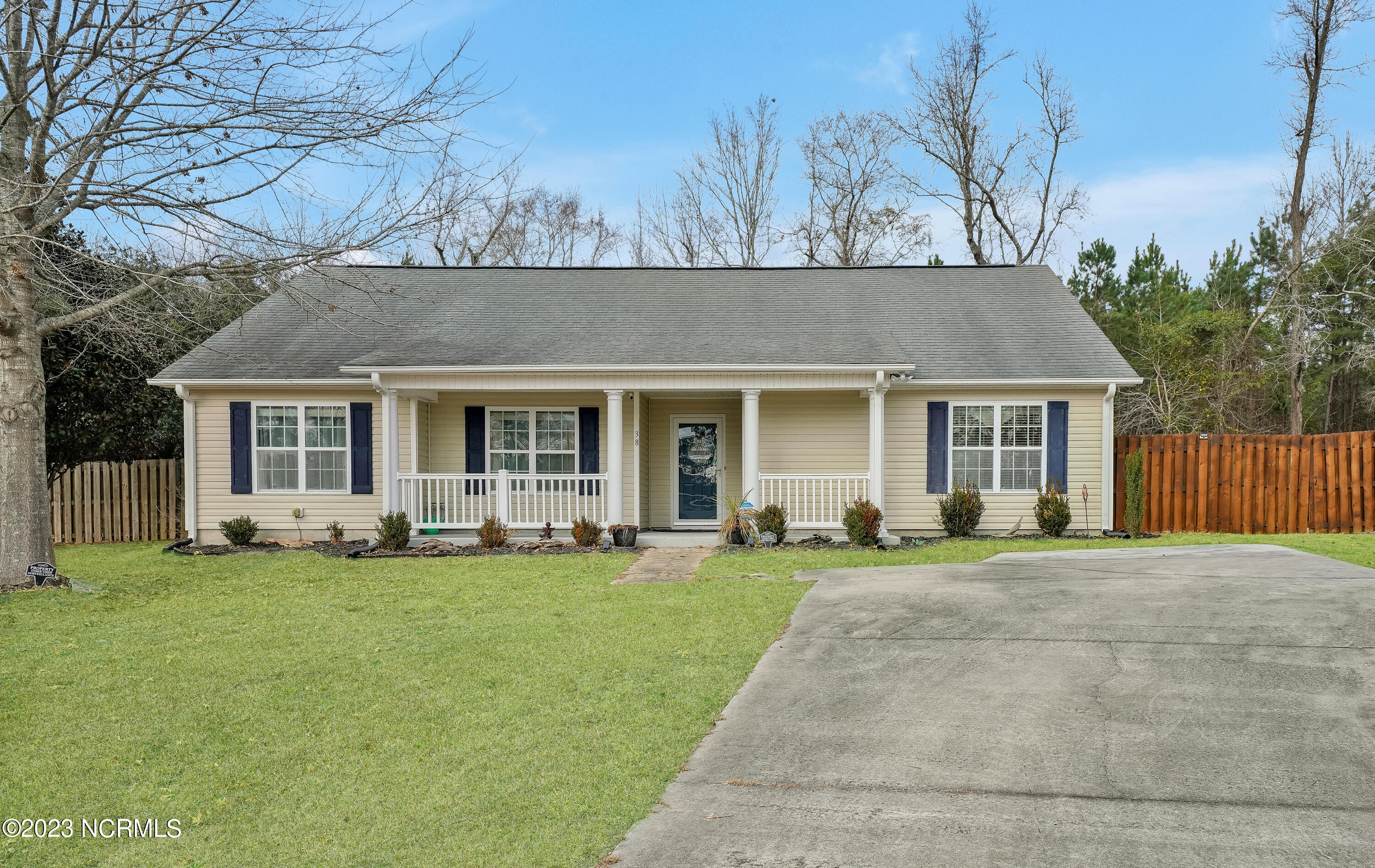 38 Sellers Cove Way Property Photo 1