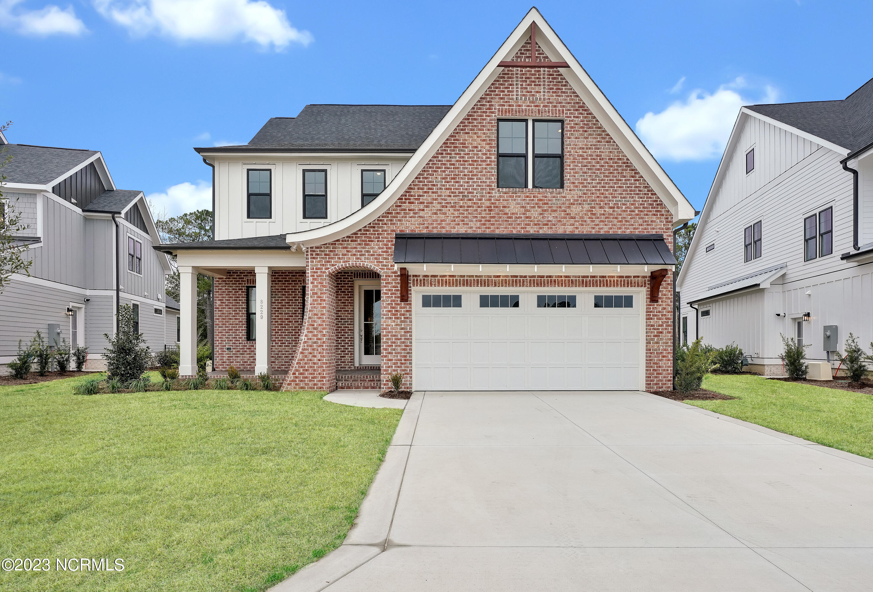 8229 Winding Creek Circle Property Photo 1