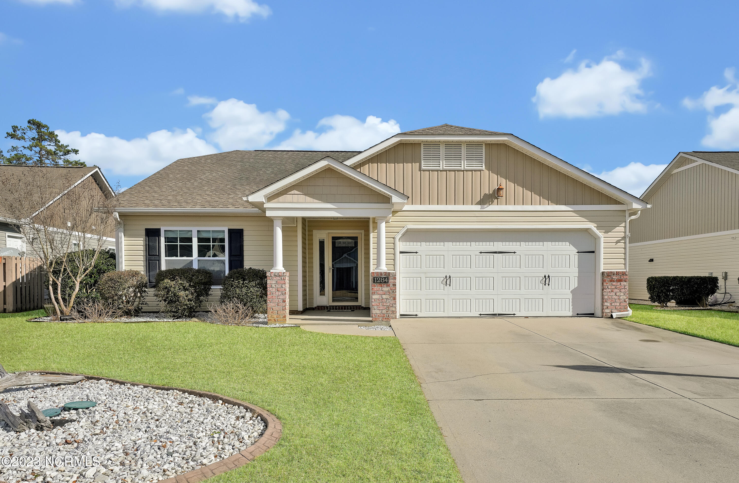 1284 Dunlop Drive Property Photo 1