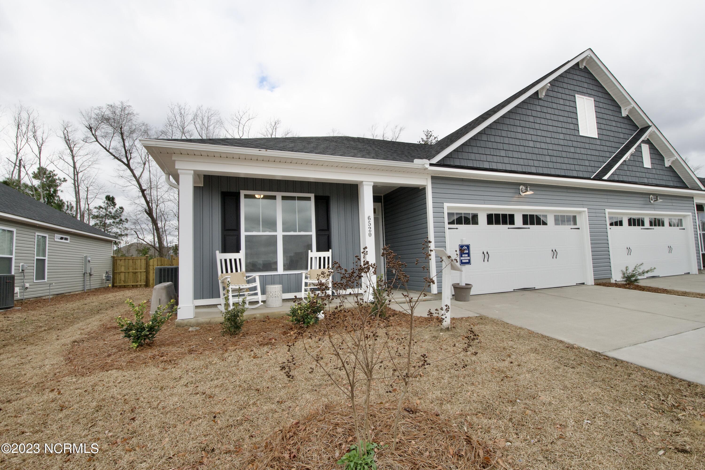 2853 Southern Magnolia Drive Property Photo 1