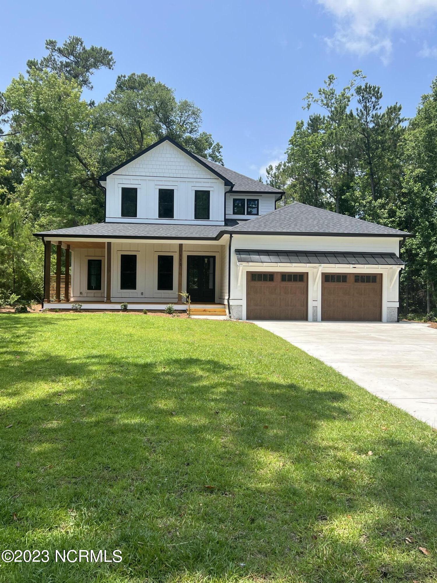 111 W High Bluff Drive Property Photo 1